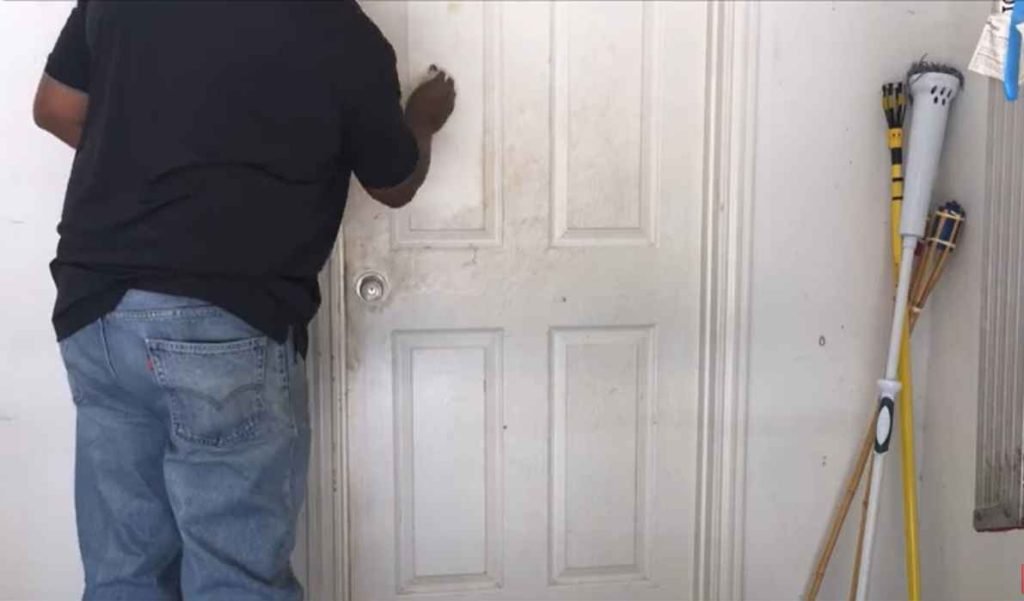 Easy Steps for How to Clean a Wood Front Door