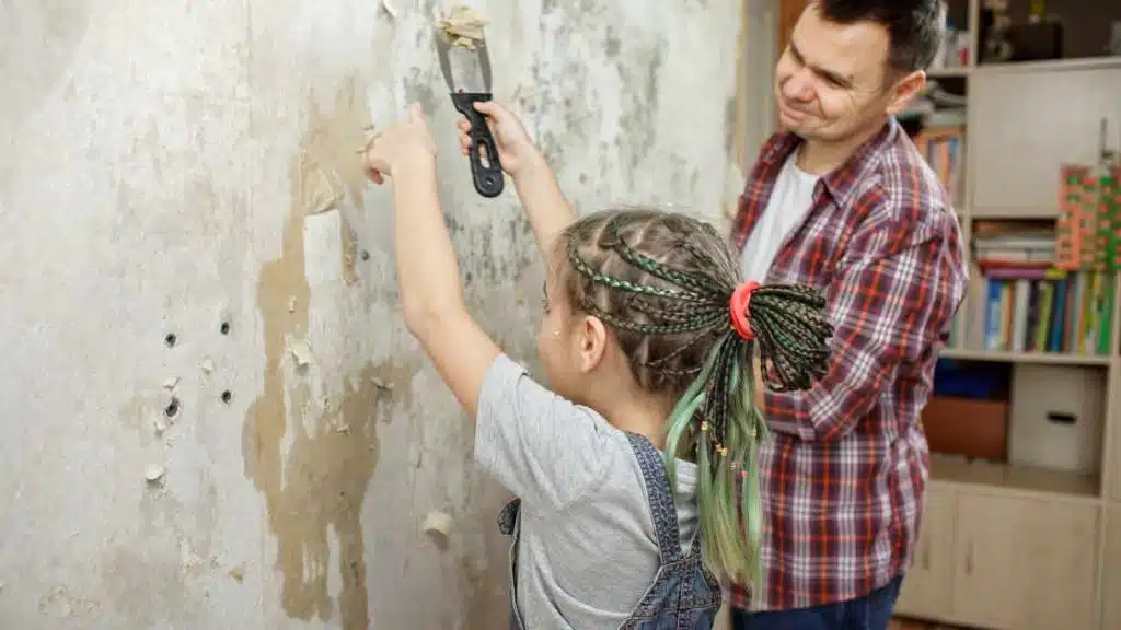 How to Remove Grease from Walls Without Removing Paint