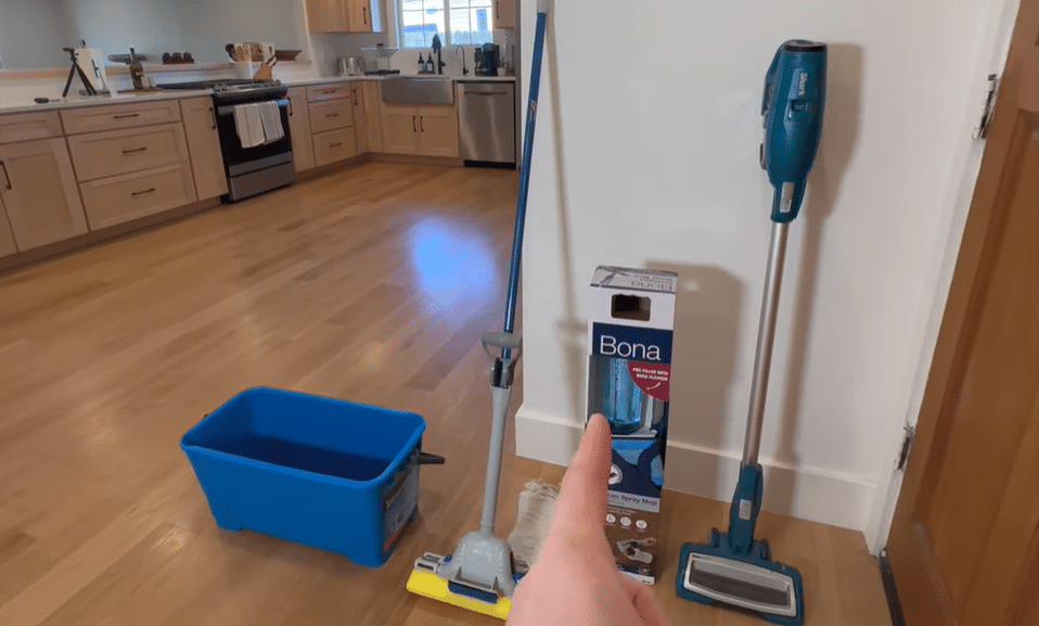 How to Use Bona Hardwood Floor Cleaner Spray