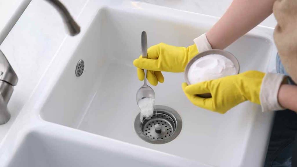 Alternatives To Bleach For Drain Cleaning