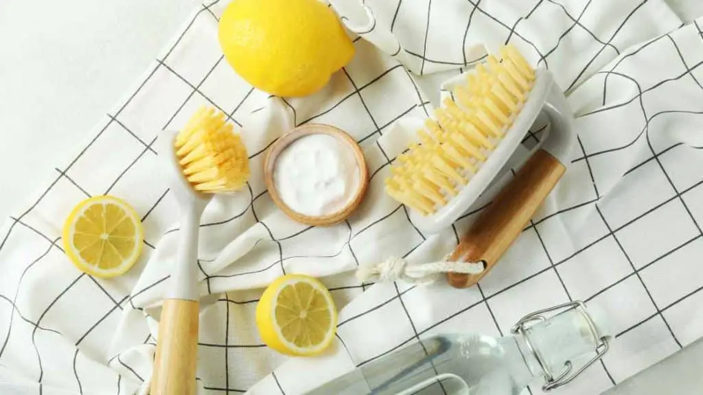 Natural And Eco-friendly Cleaning Solutions