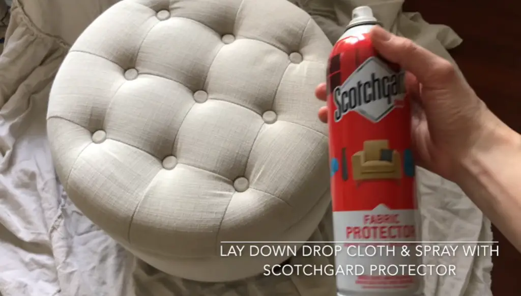 How to Clean Upholstery Chairs Without a Machine