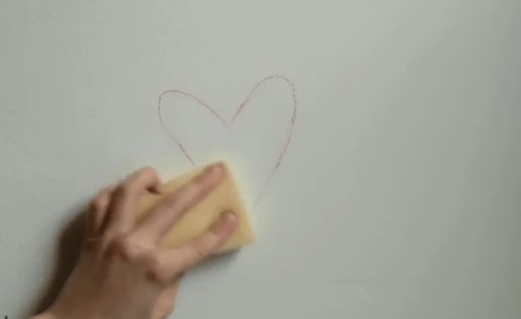 How to Remove Shiny Patches from a Painted Wall Best Tips