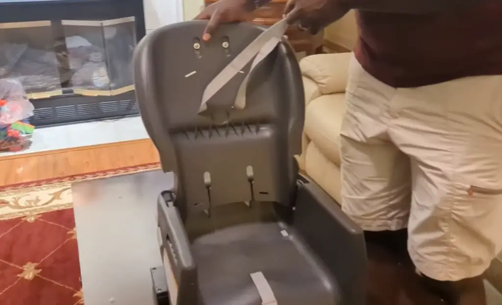 How to Clean High Chair Straps Graco